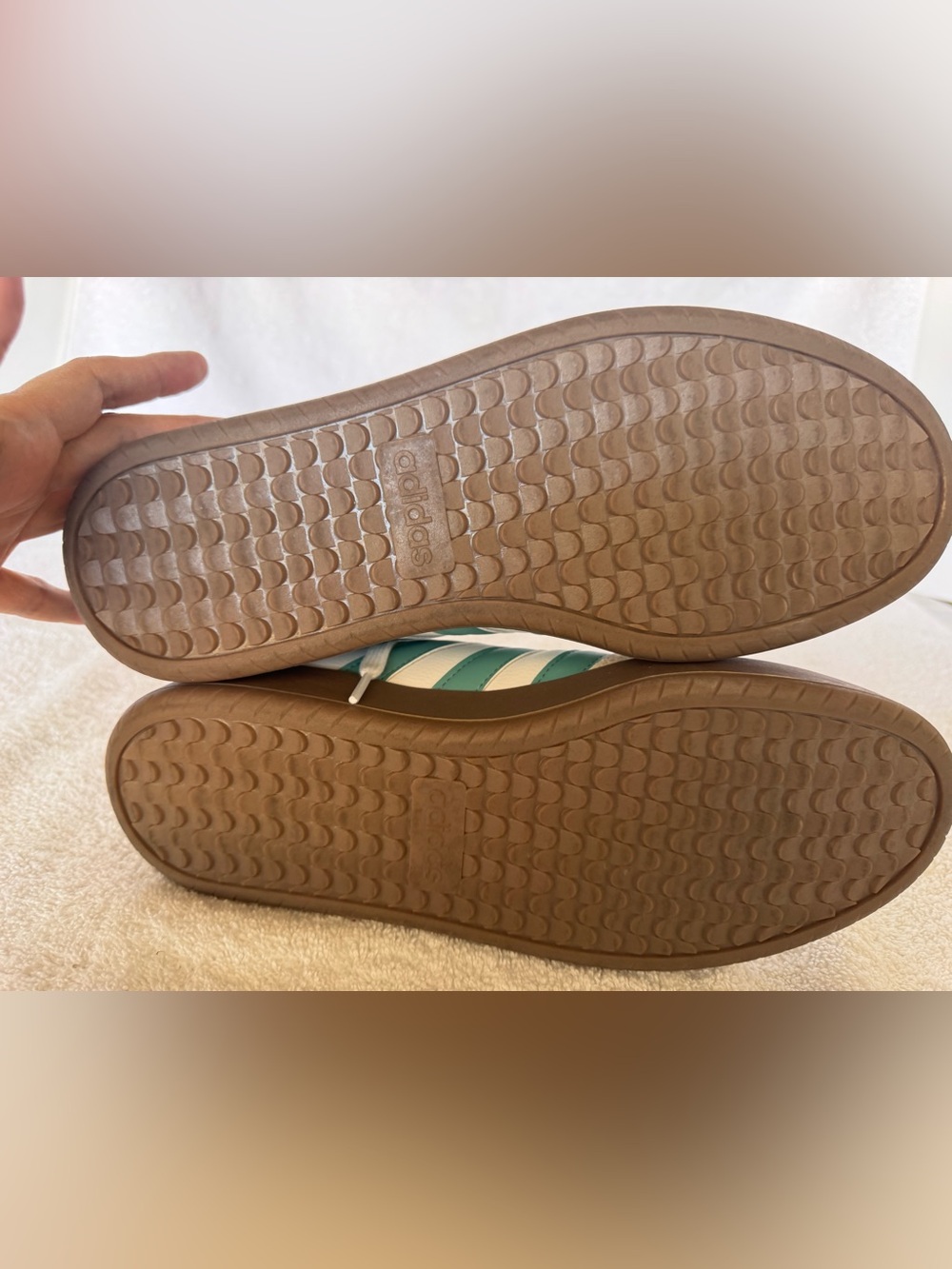 Adidas Barreda Shoes, Unisex. - Picture 9 of 9